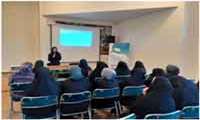 کلاس آموزشی ترویج زایمان طبیعی در مراکز جامع سلامت برزک,نیاسر و نشلج برگزار شد